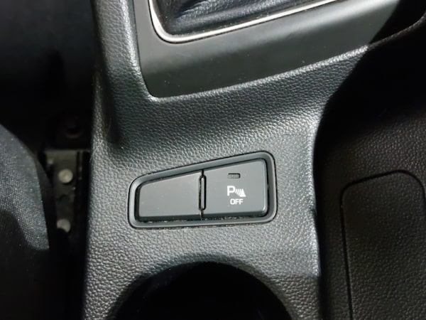 Used Hyundai i20 2018 for sale - 76297933: Photo 18
