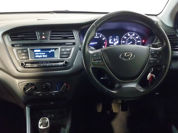 Used Hyundai i20 2018 for sale - 76297933: Photo 7