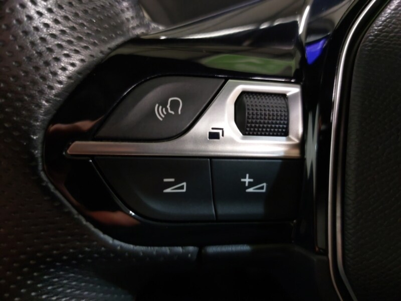 Used Peugeot 3008 2019 for sale - 76543373: Photo 12