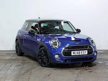 Used MINI Hatch 2018 for sale - 76135064: Photo