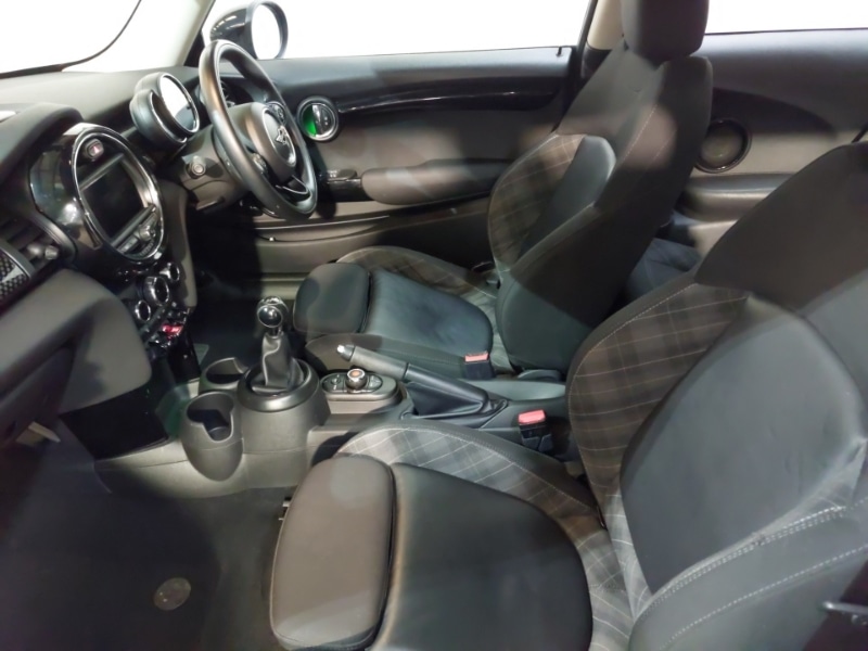 Used MINI Hatch 2018 for sale - 76135064: Photo 5