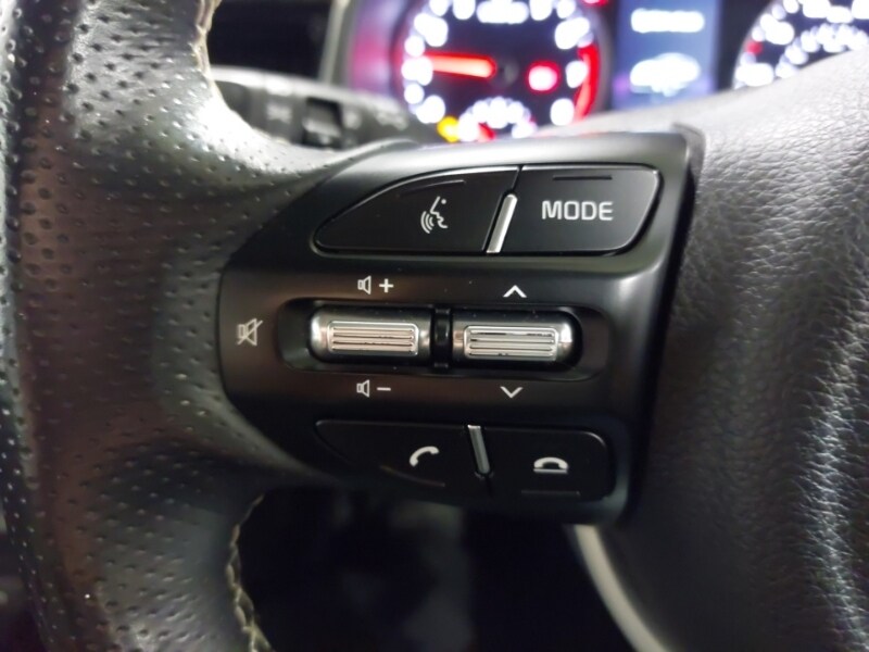 Used Kia Stonic 2022 for sale - 76465097: Photo 12