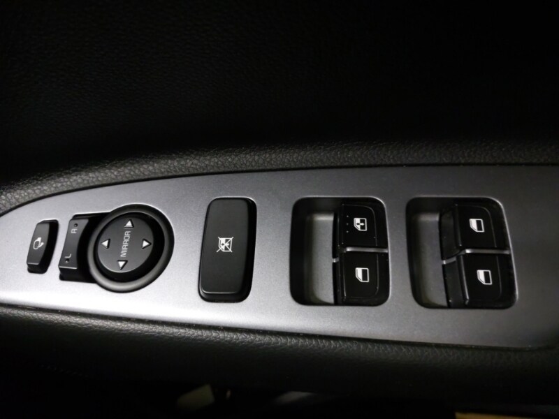 Used Kia Stonic 2022 for sale - 76465097: Photo 19