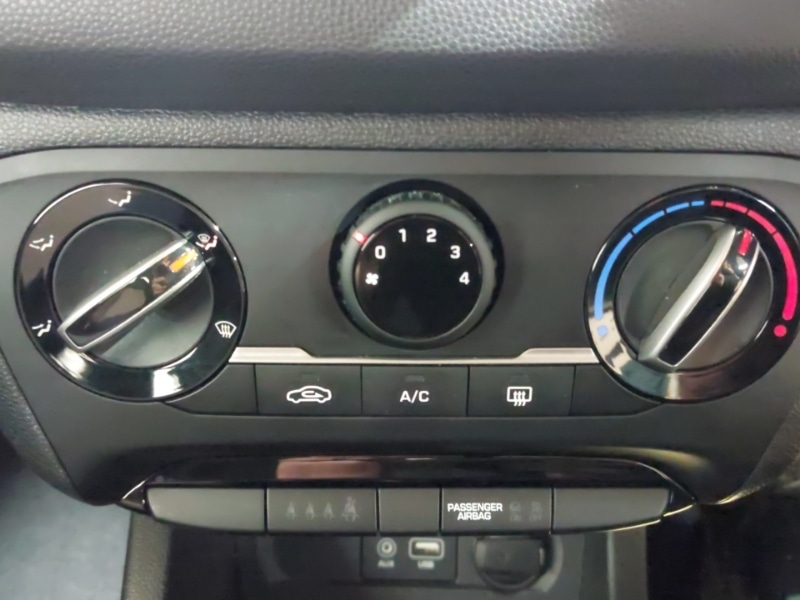 Used Hyundai i20 2018 for sale - 76721616: Photo 16