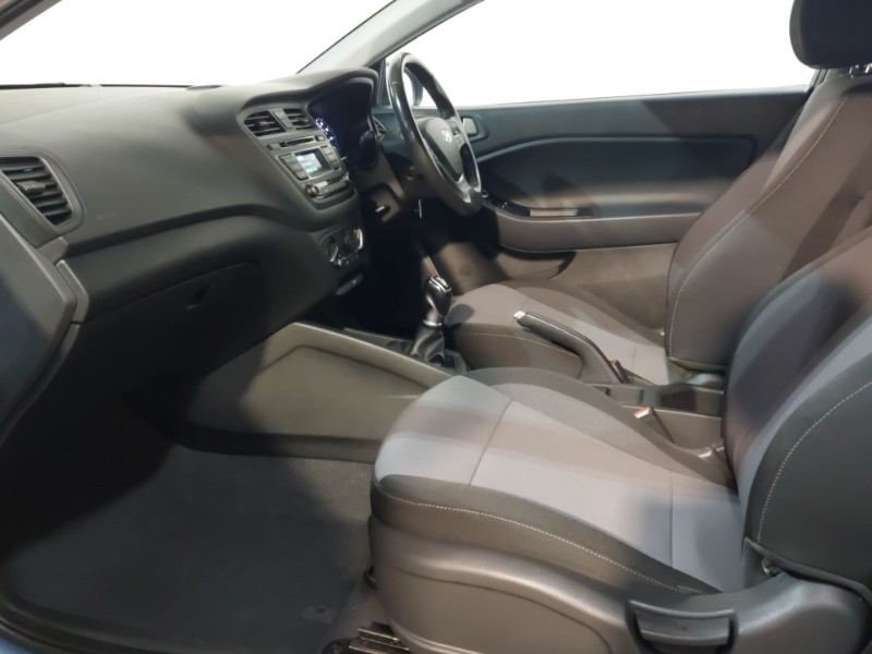 Used Hyundai i20 2018 for sale - 76721616: Photo 5