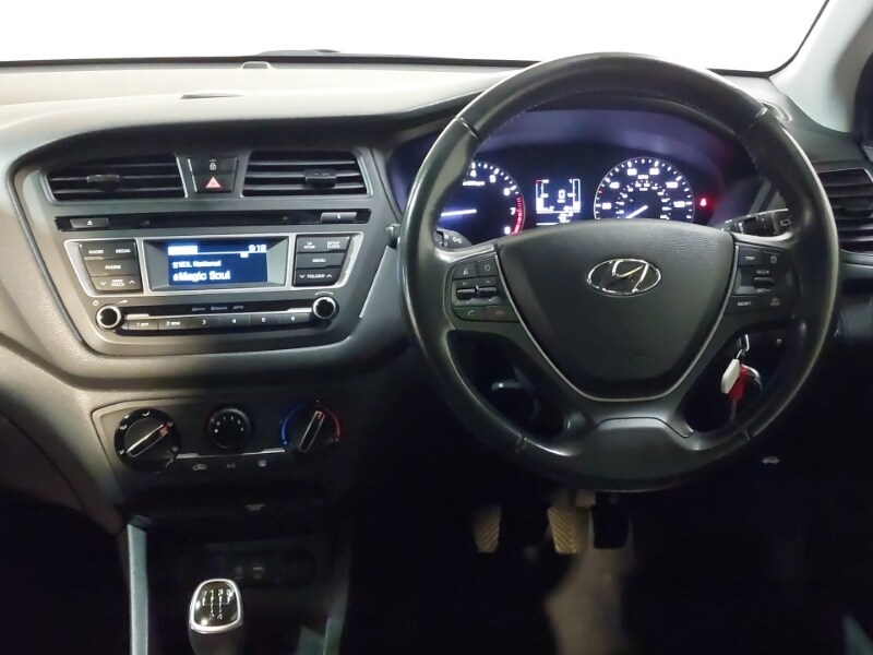 Used Hyundai i20 2018 for sale - 76721616: Photo 7