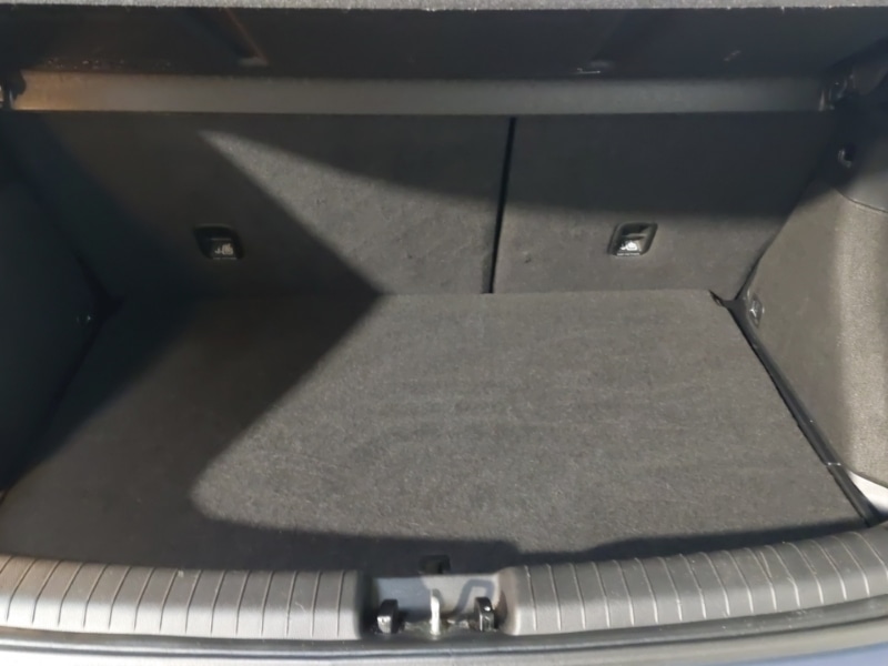 Used Hyundai i20 2018 for sale - 76721616: Photo 8