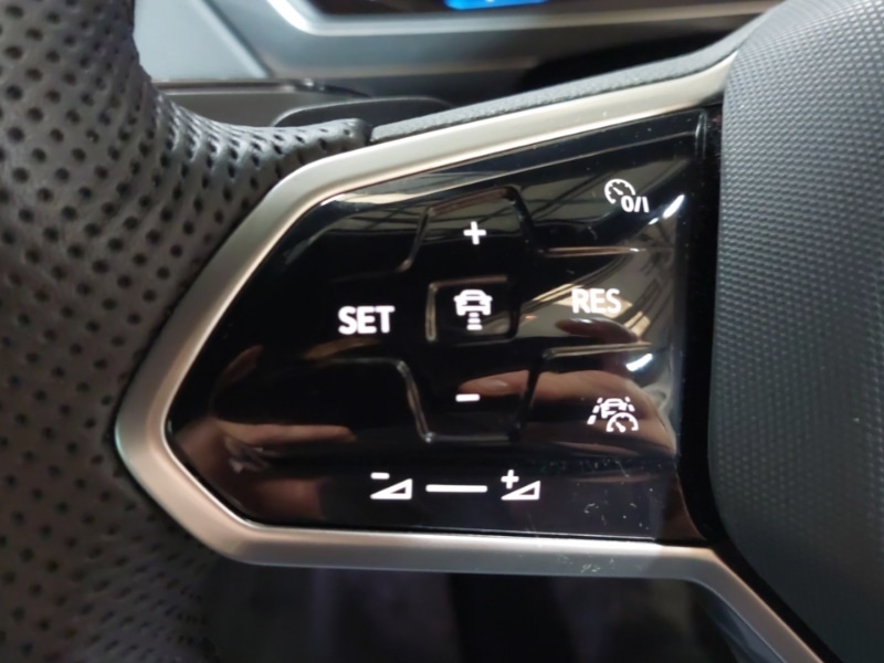 Used Volkswagen Tiguan 2023 for sale - 76893537: Photo 14