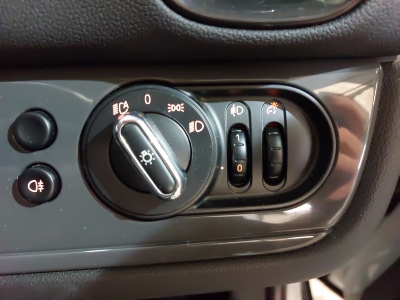 Used MINI Cooper 2019 for sale - 76587252: Photo 18