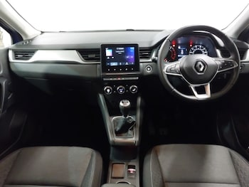 Used Renault Captur 2023 for sale - 78987748: Photo