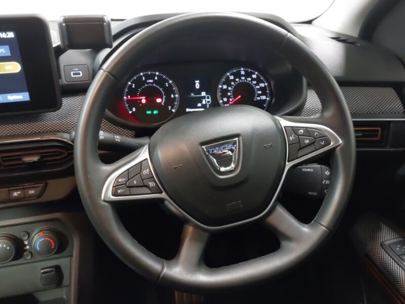 Used Dacia Sandero Stepway 2021 for sale - 77987781: Photo 10