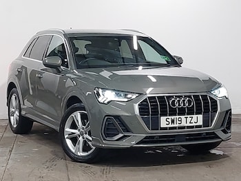 Audi - Q3
