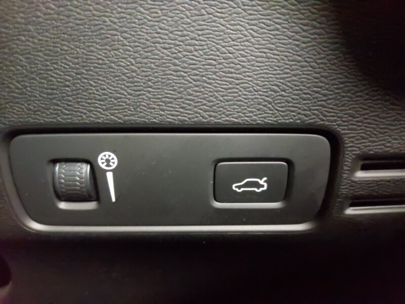 Used Volvo XC40 2019 for sale - 76834371: Photo 18