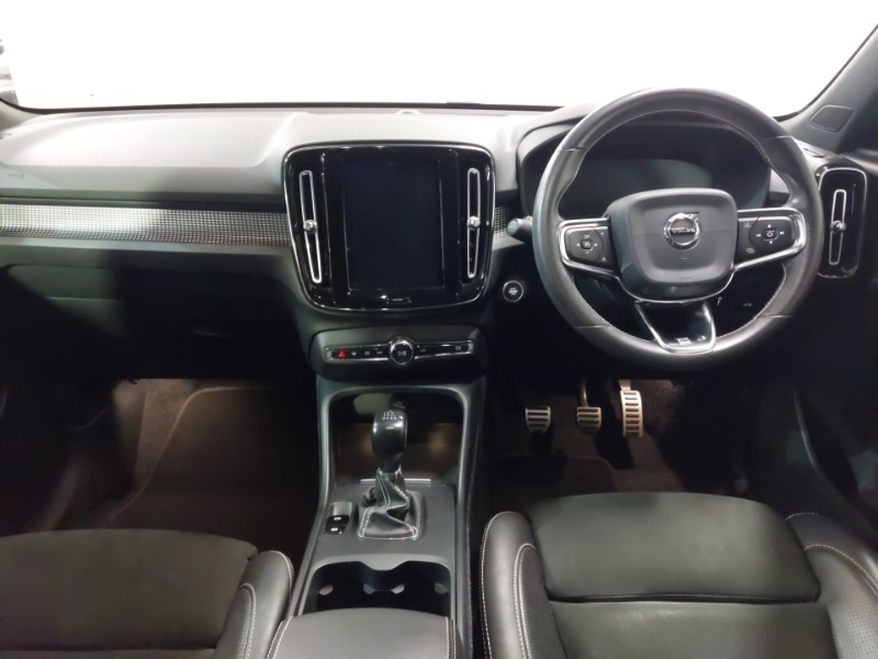 Used Volvo XC40 2019 for sale - 76834371: Photo 2