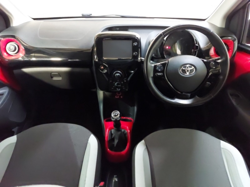 Used Toyota AYGO 2017 for sale - 76414446: Photo 2