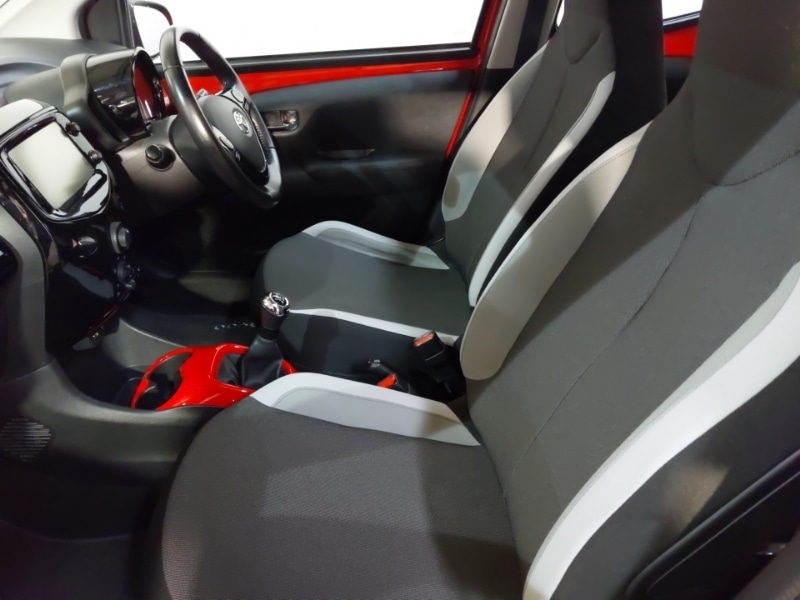 Used Toyota AYGO 2017 for sale - 76414446: Photo 5