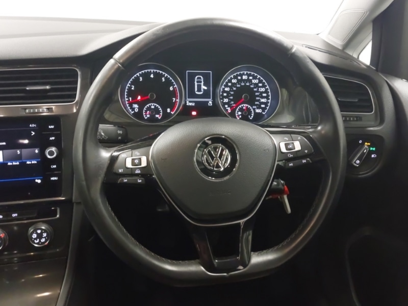 Used Volkswagen Golf 2017 for sale - 77154793: Photo 10