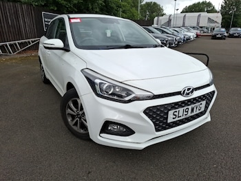 Used Hyundai i20 2019 for sale - 79440234: Photo
