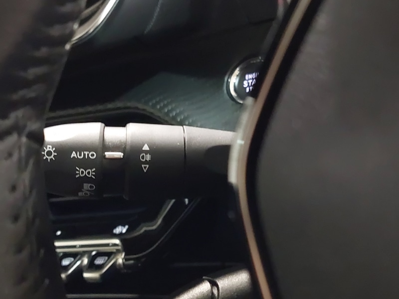 Used Peugeot 2008 2023 for sale - 77433783: Photo 15