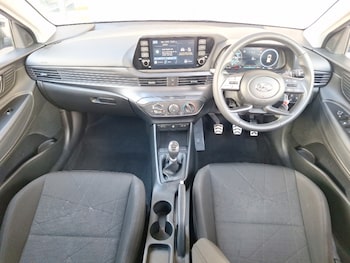 Used Hyundai BAYON 2023 for sale - 79455127: Photo