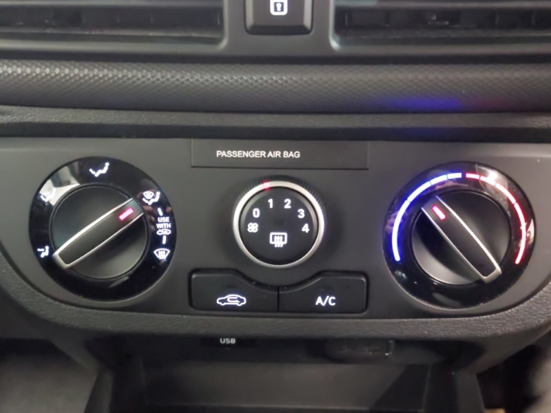 Used Hyundai i10 2023 for sale - 77424312: Photo 17