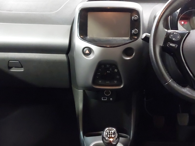 Used Toyota AYGO 2019 for sale - 77605903: Photo 11