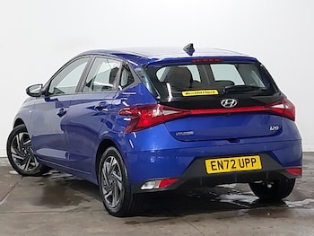 Used Hyundai i20 2023 for sale - 76543379: Photo