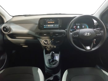 Used Hyundai i10 2024 for sale - 76150536: Photo