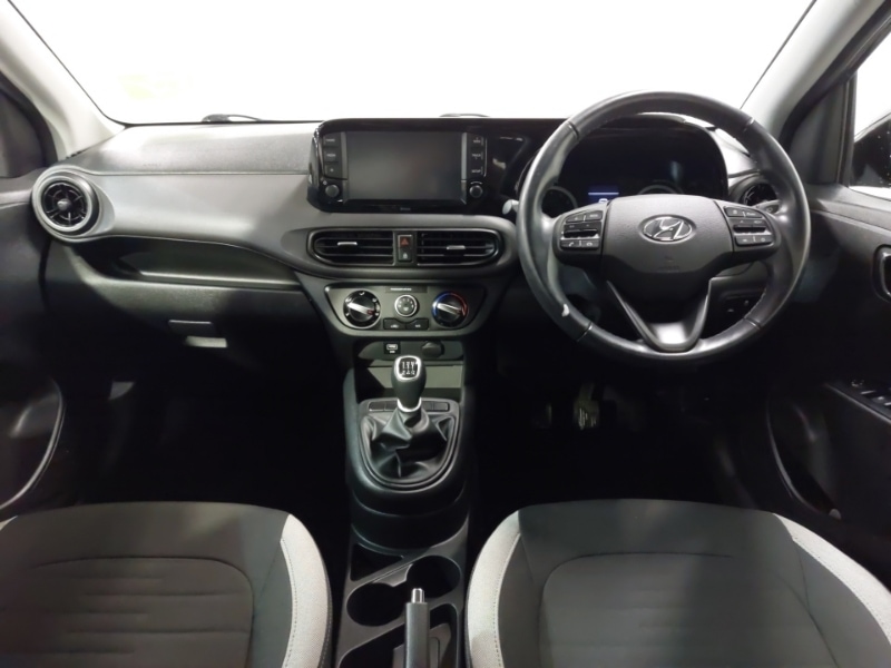 Used Hyundai i10 2021 for sale - 76613720: Photo 2