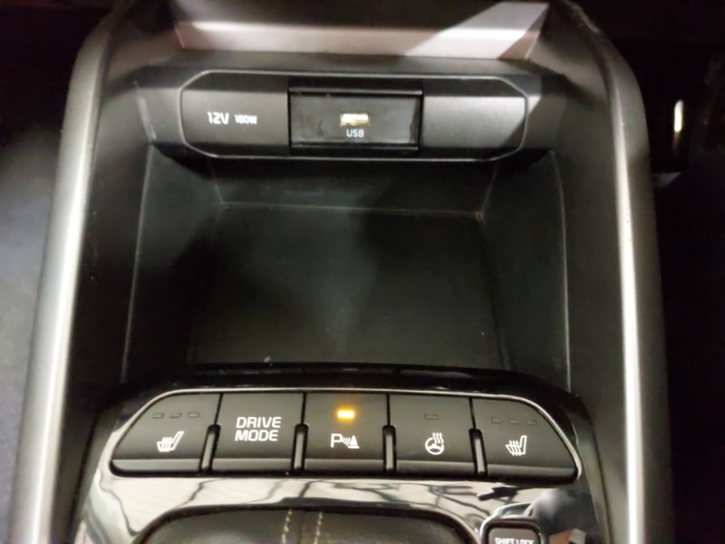 Used Kia Stonic 2022 for sale - 76707708: Photo 17