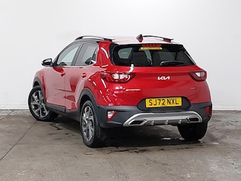 Used Kia Stonic 2022 for sale - 76707708: Photo