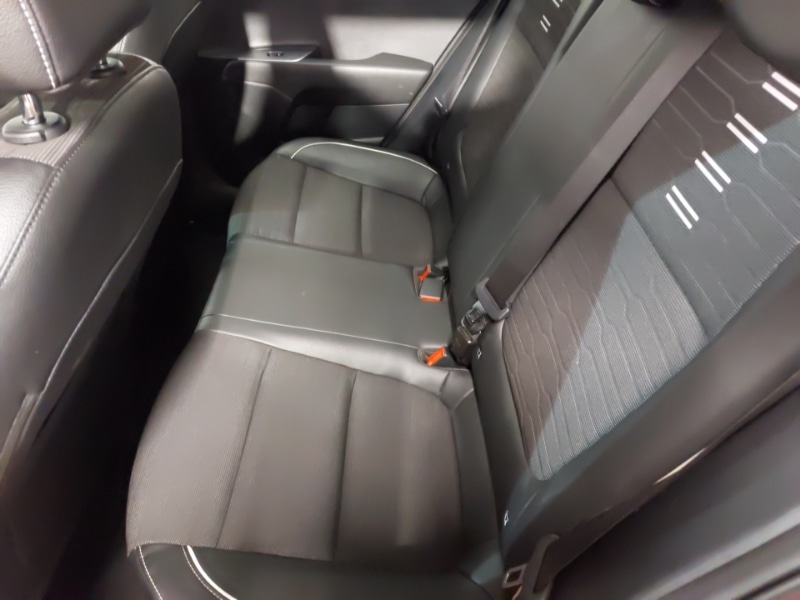 Used Kia Stonic 2022 for sale - 76707708: Photo 6