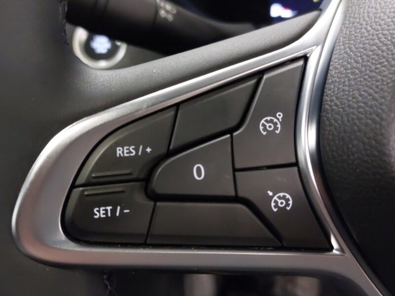 Used Renault Clio 2023 for sale - 77183487: Photo 13