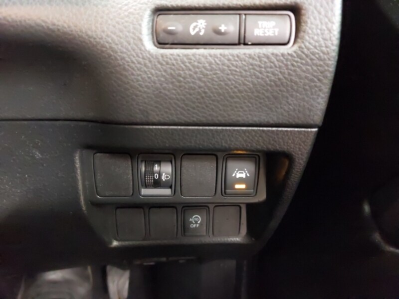 Used Nissan Qashqai 2018 for sale - 77663932: Photo 18