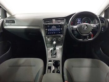 Used Volkswagen Golf 2019 for sale - 78446775: Photo