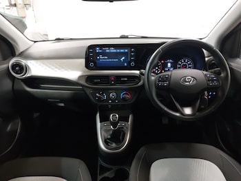 Used Hyundai i10 2021 for sale - 79056573: Photo