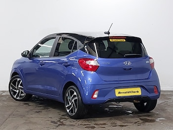 Used Hyundai i10 2021 for sale - 79056573: Photo