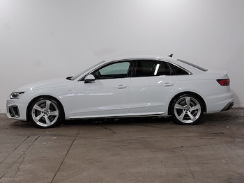 Used Audi A4 2022 for sale - 77648639: Photo