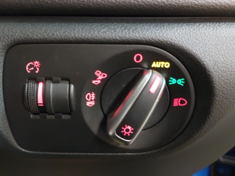 Used Audi Q3 2017 for sale - 77756179: Photo 12