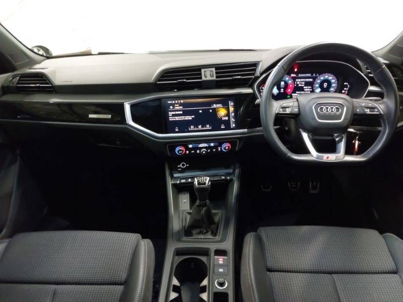 Used Audi Q3 2022 for sale - 77580117: Photo 2