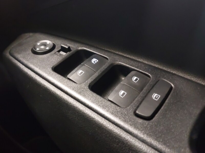 Used Hyundai i10 2023 for sale - 77938992: Photo 19