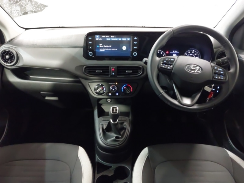 Used Hyundai i10 2023 for sale - 77938992: Photo 2