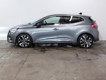 Used Renault Clio 2023 for sale - 78928726: Photo