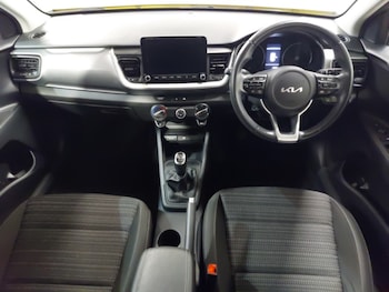 Used Kia Stonic 2023 for sale - 79561595: Photo