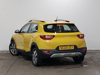 Used Kia Stonic 2023 for sale - 79561595: Photo