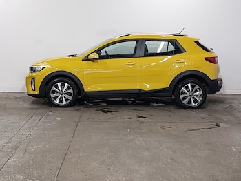 Used Kia Stonic 2023 for sale - 79561595: Photo