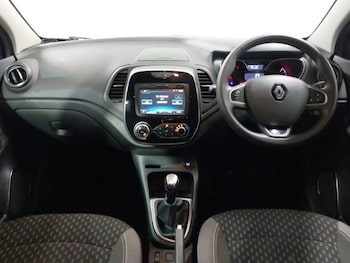 Used Renault Captur 2017 for sale - 77385719: Photo