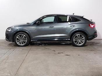 Used Audi Q3 2023 for sale - 76656547: Photo