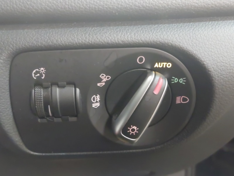 Used Audi Q3 2018 for sale - 78202623: Photo 15