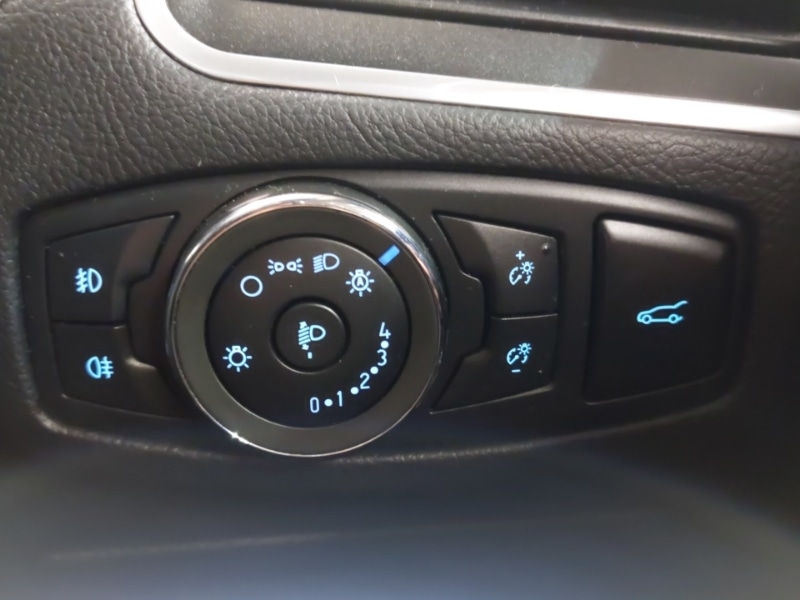 Used Ford Edge 2018 for sale - 77234848: Photo 15